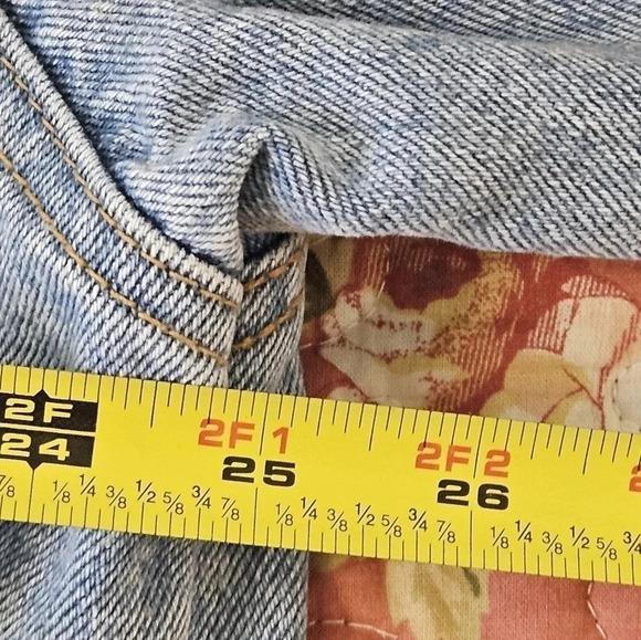 CMG INK Lonney tunes woman's‎ denim jacket - Picture 5 of 6